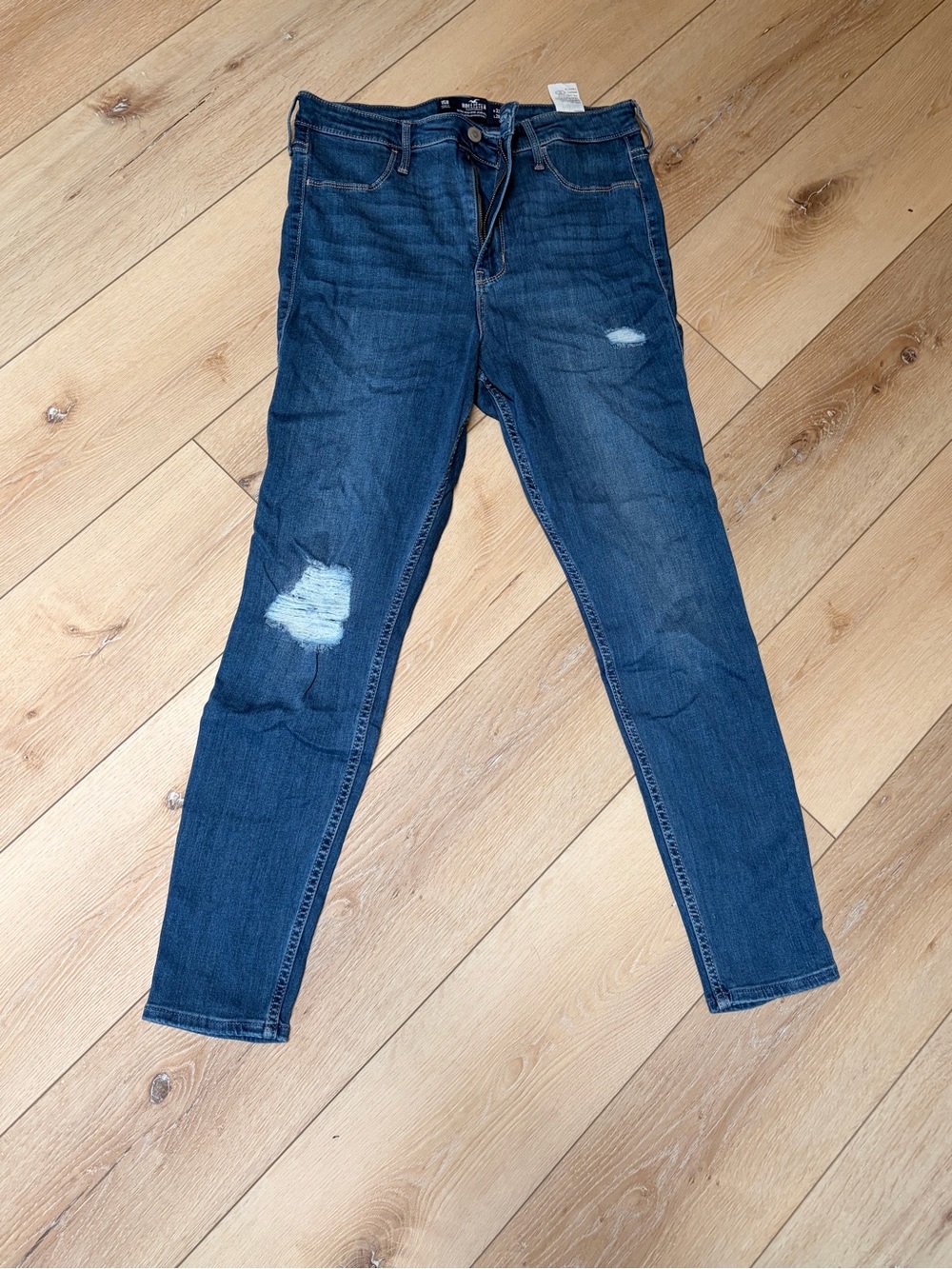 Hollister Women's Skinny Jeans in Dark Blue Distressed Wash